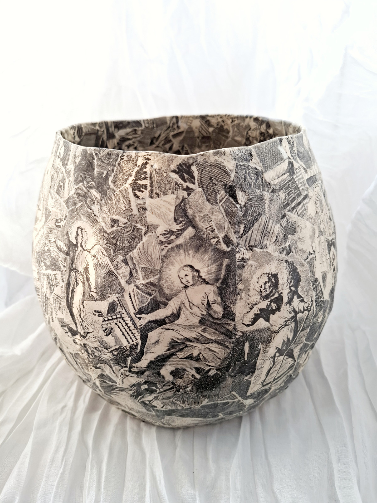Papieren vaas – moderne handmade woondecoratie